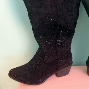 Elegant Black Suede Women's Boots
